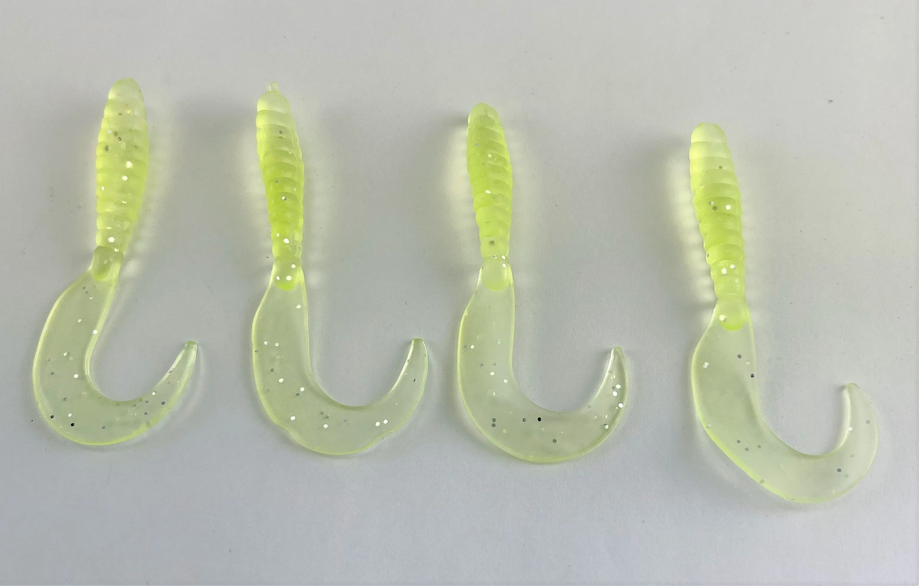 33 piece Set Fishing Kit Telescoping Rod Spinning Reel Hooks Sinkers Lure Bobber
